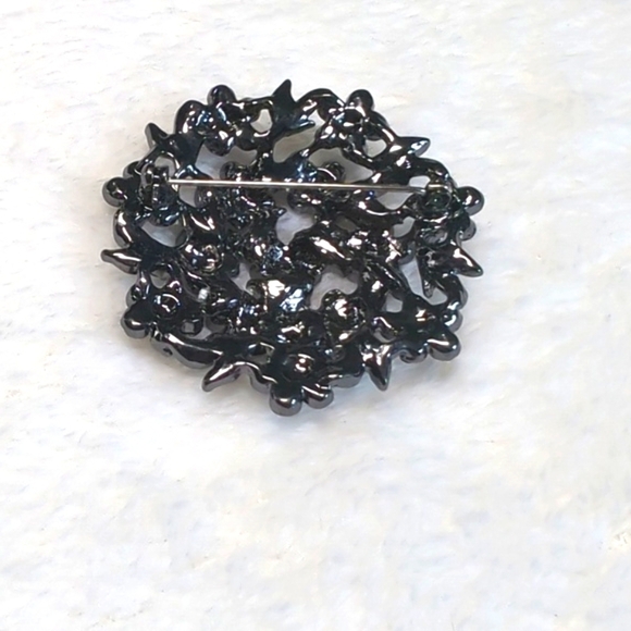 Vintage 90's Gunmetal and Plum/Deep Purple Floral Circle Brooche - Picture 6 of 9